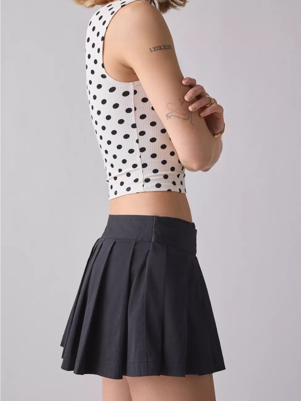 Urban Outfitters 2x Black Pleated Mini Skirt - Women's Classic A-Line
